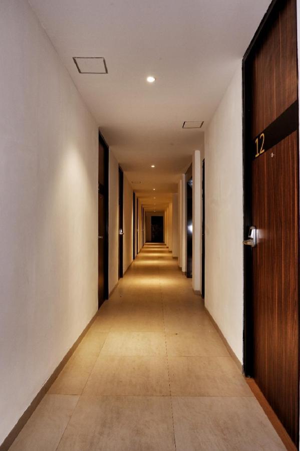 Guest House 555 Nki South Tangerang エクステリア 写真