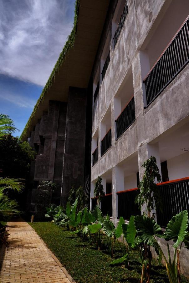 Guest House 555 Nki South Tangerang エクステリア 写真