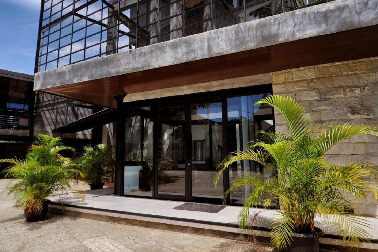 Guest House 555 Nki South Tangerang エクステリア 写真